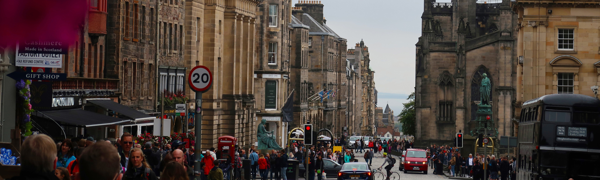 Edinburgh street, Photo by Emran Yousof on Unsplash