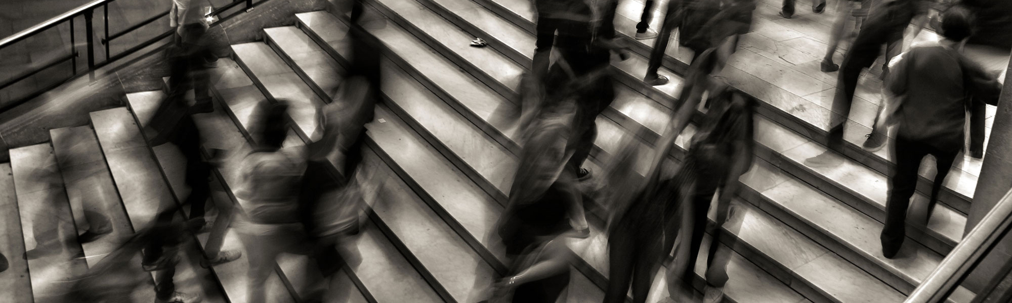 People in a lobby, photo by José Martín Ramírez C on Unsplash